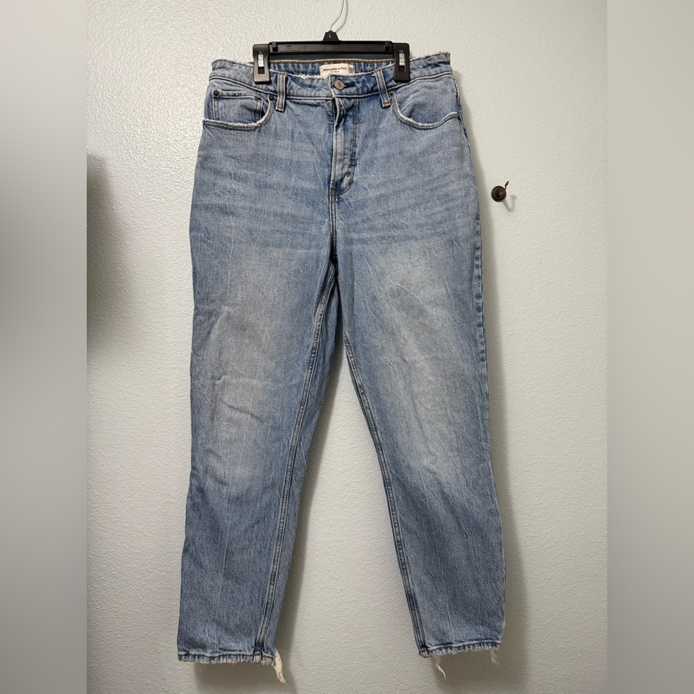 Abercrombie & Fitch Light Blue Straight Leg Jeans Size 10 Curve Love
